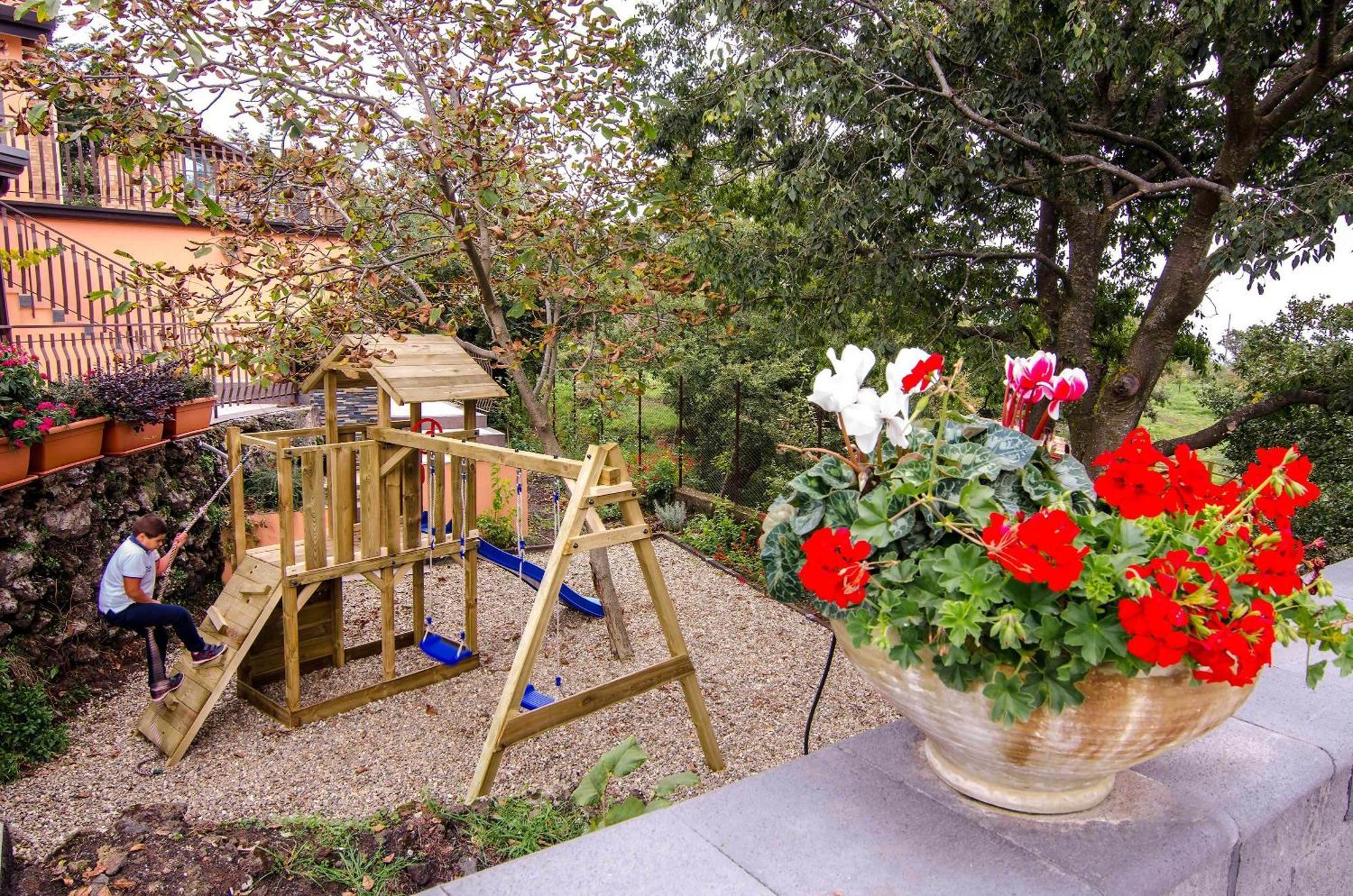 Villa Del Gelso Chalet Nel Parco Delletna Mascali Eksteriør billede